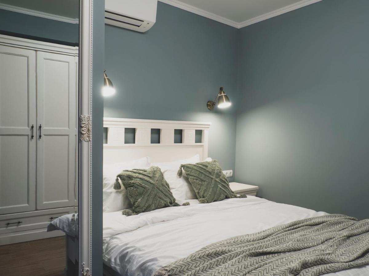 Stylish 1Bd - Free Private Garage Apartment Plovdiv Ngoại thất bức ảnh